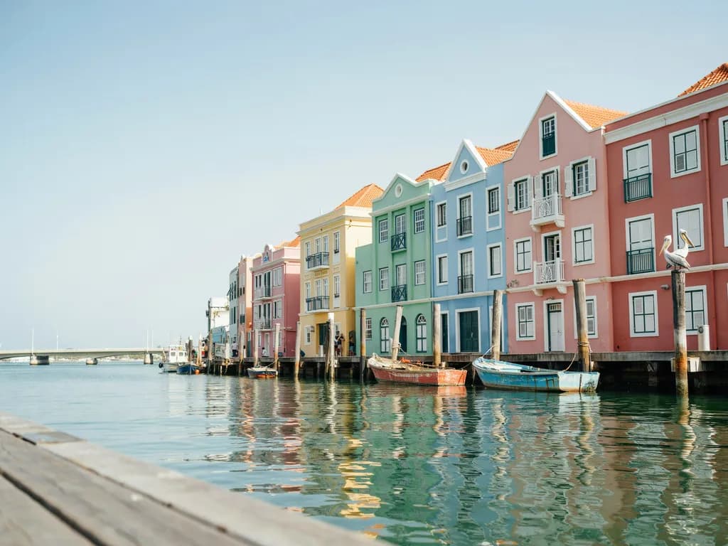 Curaçao - kolorowe nabrzeże Willemstad